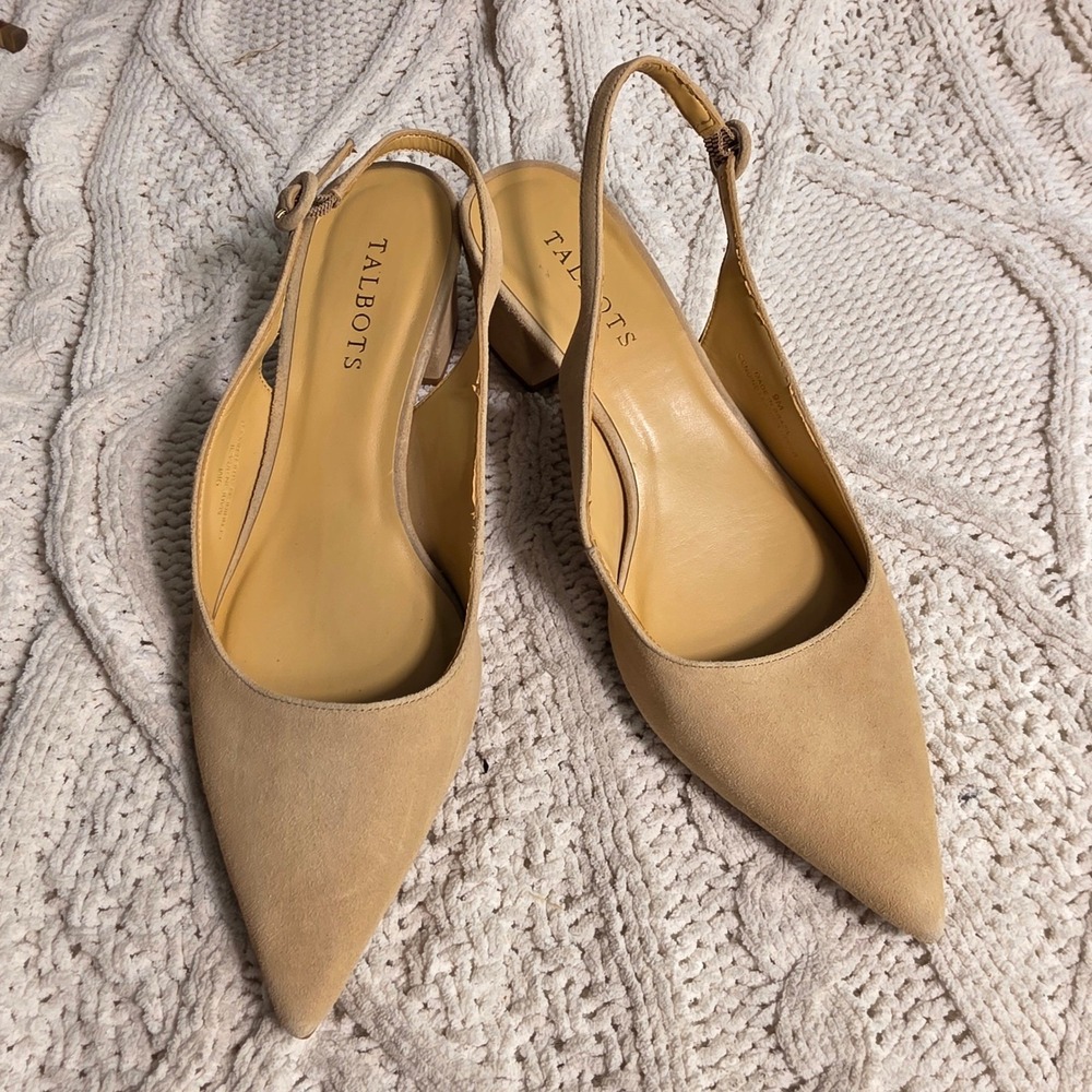 Talbots Slingback D'Orsay Pumps Tan Suede Pointed Toe 2" Heel Women 9M Excellent - Picture 2 of 6